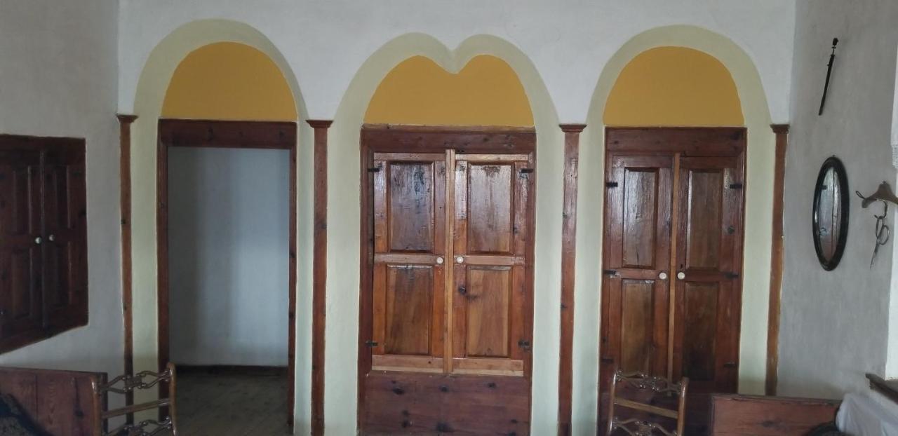 Traditional Guesthouse Përmet エクステリア 写真
